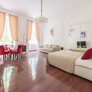 Apartamento Music Academy Cafe Vian Kft, Budapest